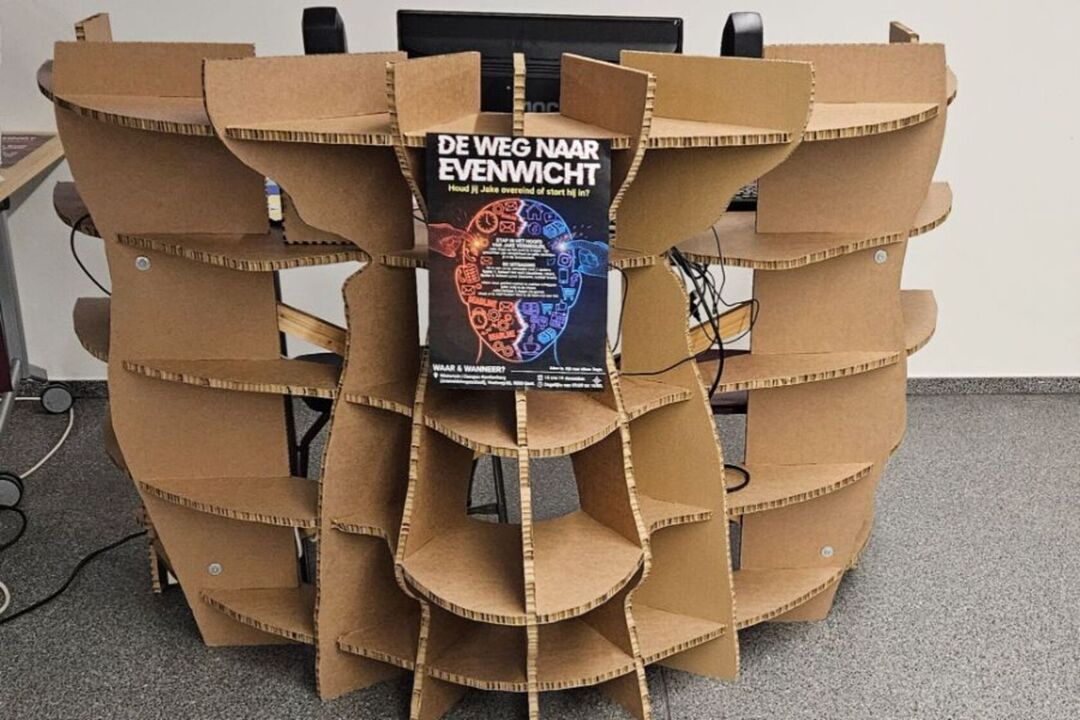 Frontaanzicht van de installatie